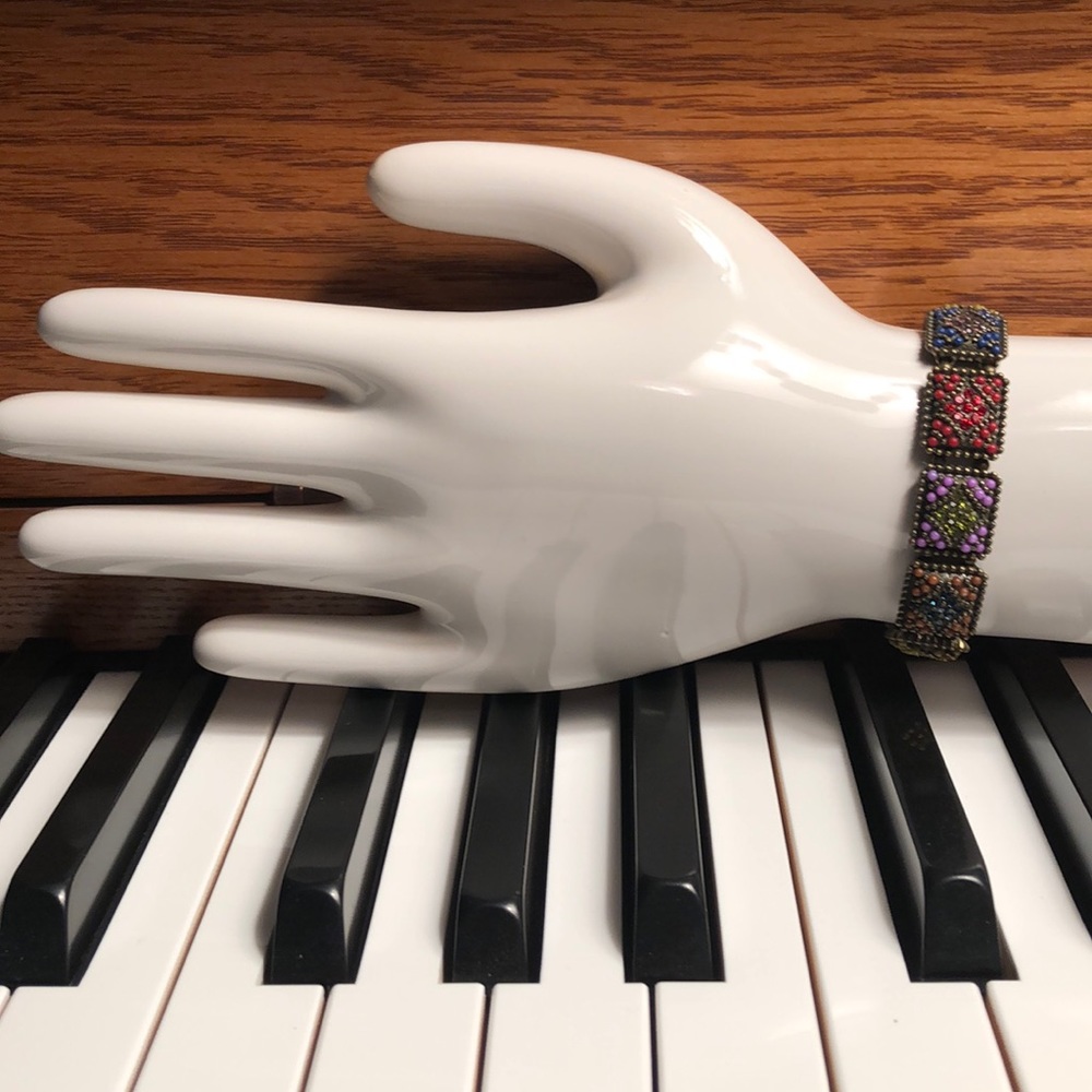 Brilliant multicolor bracelet